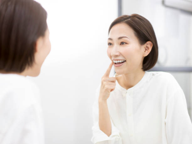 歯がボロボロでもインプラント治療はできる？入れ歯との違いと治療の流れ